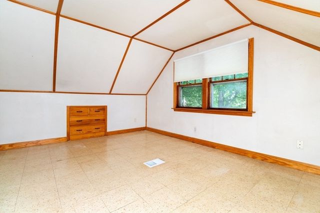46 Conlyn Avenue, Franklin, MA 02038