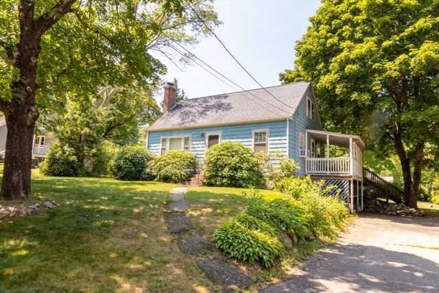 46 Conlyn Avenue, Franklin, MA 02038