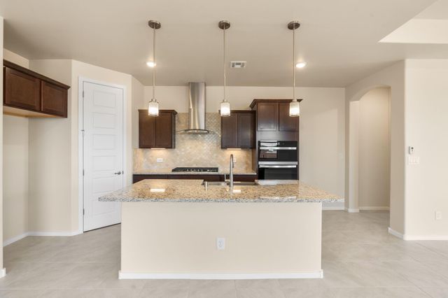 3730 Santa Fe Trail SW, Los Lunas, NM 87031