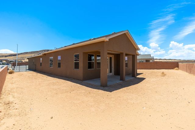 3730 Santa Fe Trail SW, Los Lunas, NM 87031