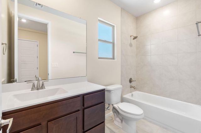 3730 Santa Fe Trail SW, Los Lunas, NM 87031