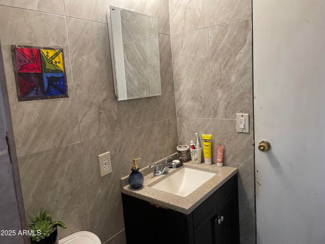 400 W Baseline Road 244, Tempe, AZ 85283