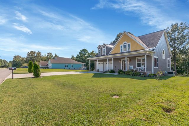 155 Cypress Point Dr, Winchester, TN 37398