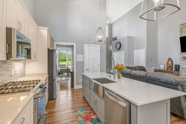 155 Cypress Point Dr, Winchester, TN 37398