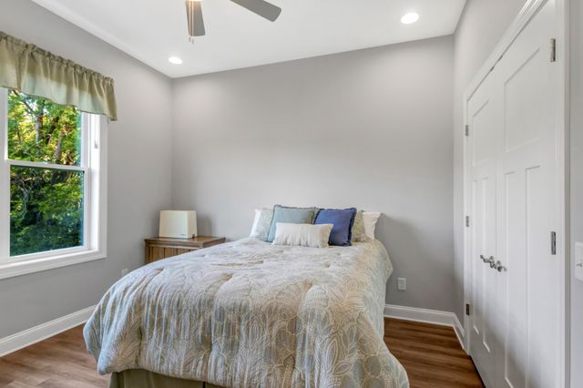 155 Cypress Point Dr, Winchester, TN 37398