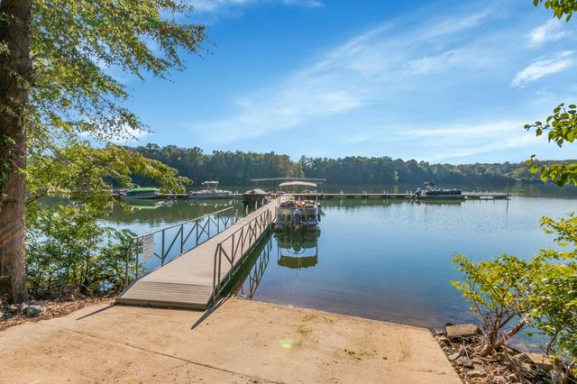 155 Cypress Point Dr, Winchester, TN 37398