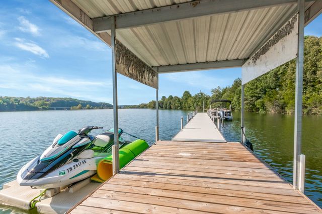 155 Cypress Point Dr, Winchester, TN 37398