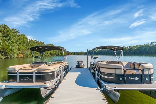 155 Cypress Point Dr, Winchester, TN 37398