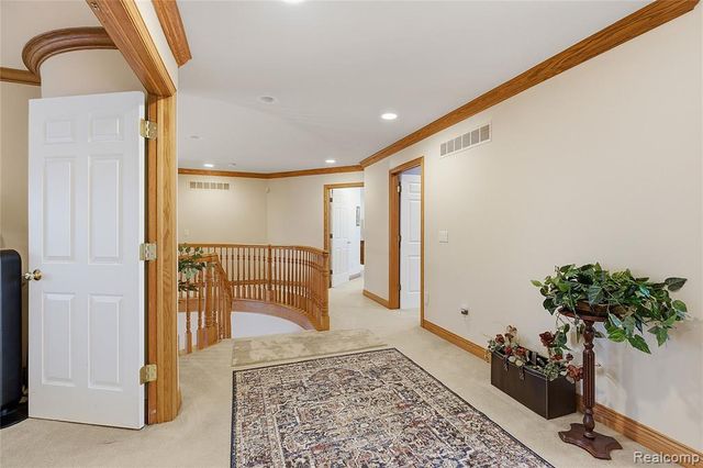 55733 Whitney Court, Shelby Twp, MI 48315