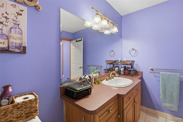 55733 Whitney Court, Shelby Twp, MI 48315