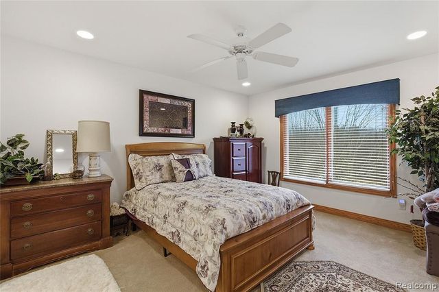 55733 Whitney Court, Shelby Twp, MI 48315