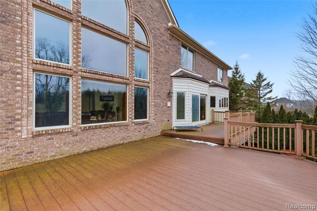 55733 Whitney Court, Shelby Twp, MI 48315