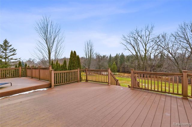 55733 Whitney Court, Shelby Twp, MI 48315