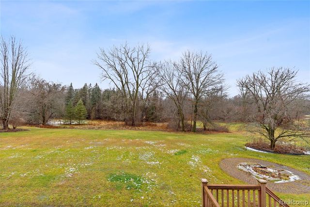 55733 Whitney Court, Shelby Twp, MI 48315