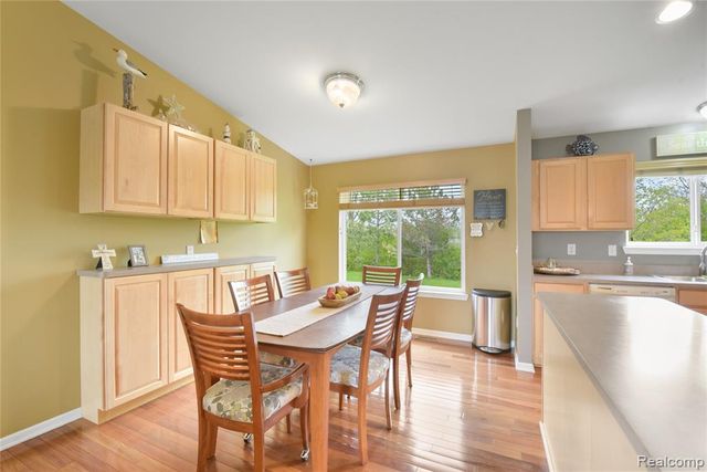 29229 Hunter Court, Trenton, MI 48183