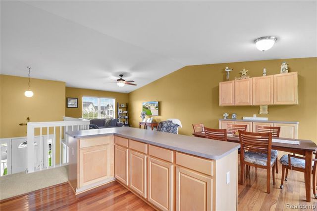 29229 Hunter Court, Trenton, MI 48183