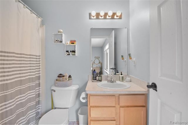 29229 Hunter Court, Trenton, MI 48183