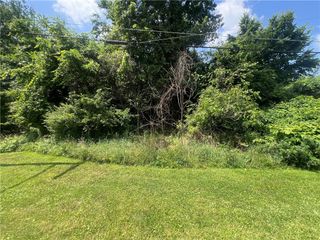 157 Plum St, Plum Boro, PA 15239