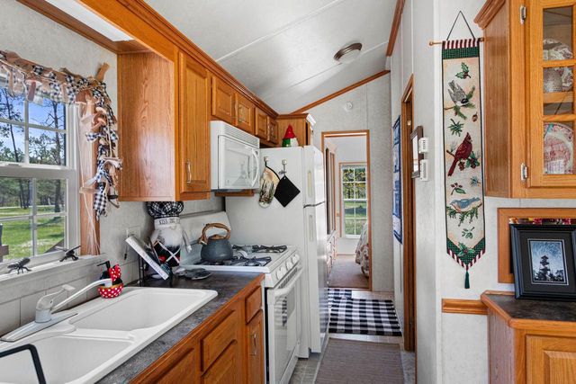 416 Sir Winston Trail, Nekoosa, WI 54457