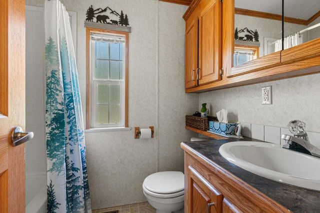 416 Sir Winston Trail, Nekoosa, WI 54457