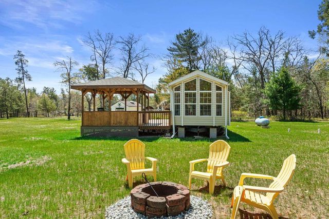 416 Sir Winston Trail, Nekoosa, WI 54457