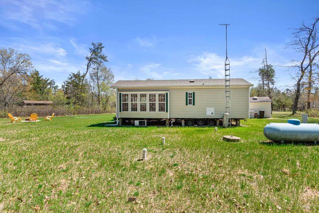 416 Sir Winston Trail, Nekoosa, WI 54457