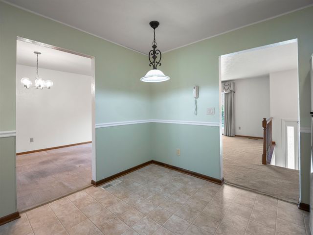 33 Marilyn Road, Scott Depot, WV 25560