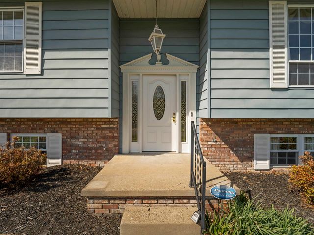 33 Marilyn Road, Scott Depot, WV 25560