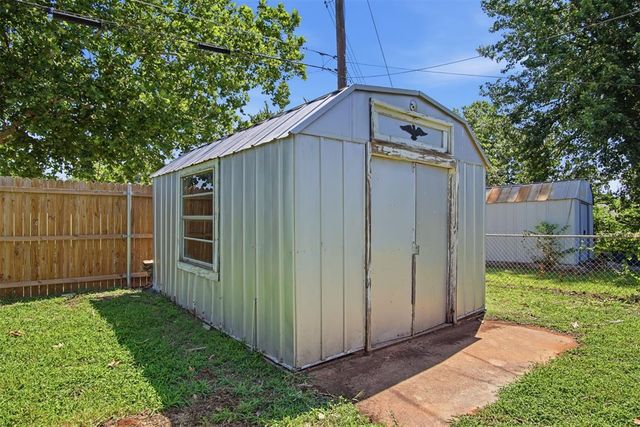 3233 Chetwood Drive, Del City, OK 73115