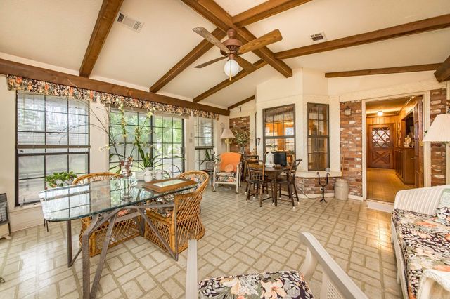 203 Cottonwood Drive, England, AR 72046