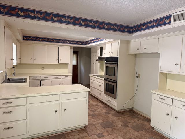 804 Carroll Drive, Garland, TX 75041