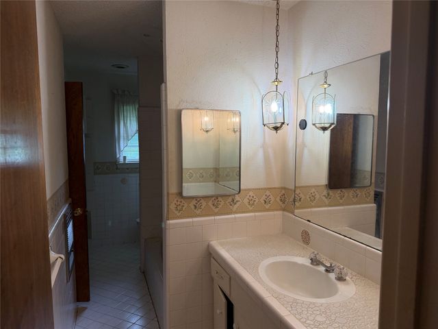 804 Carroll Drive, Garland, TX 75041