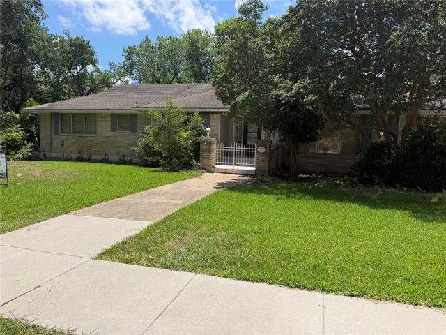 804 Carroll Drive, Garland, TX 75041