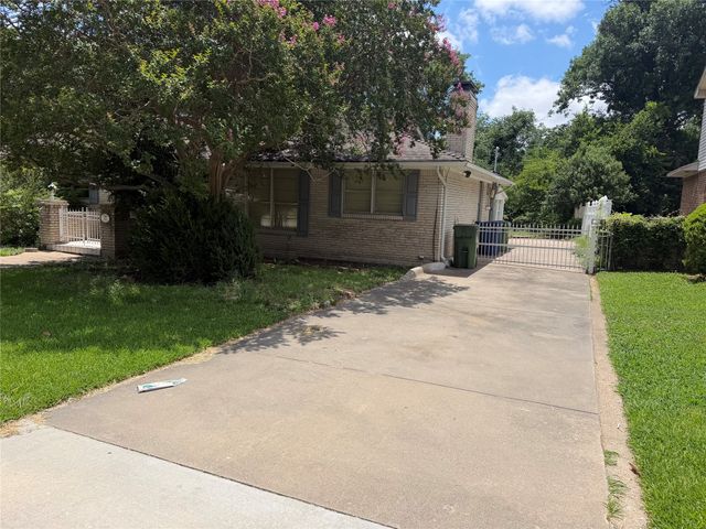 804 Carroll Drive, Garland, TX 75041