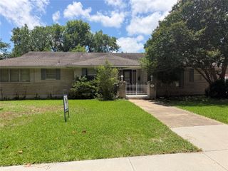 804 Carroll Drive, Garland, TX 75041
