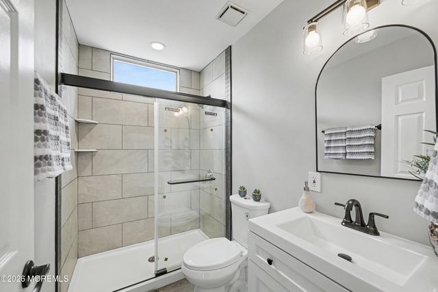 20 Hummingbird Lane 73, Whiting, NJ 08759