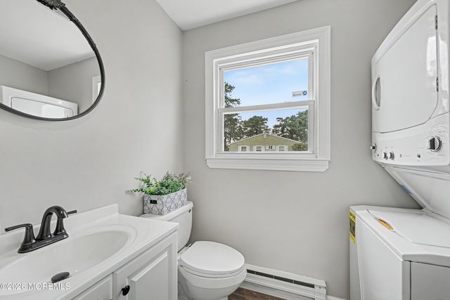 20 Hummingbird Lane 73, Whiting, NJ 08759
