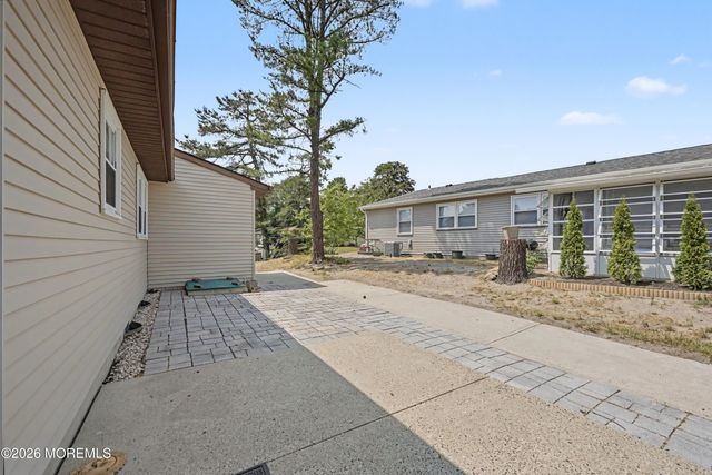 20 Hummingbird Lane 73, Whiting, NJ 08759