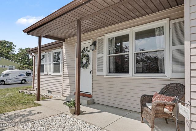 20 Hummingbird Lane 73, Whiting, NJ 08759