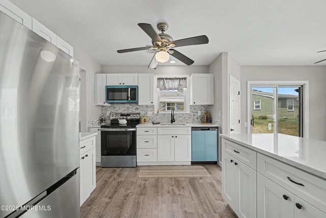 20 Hummingbird Lane 73, Whiting, NJ 08759