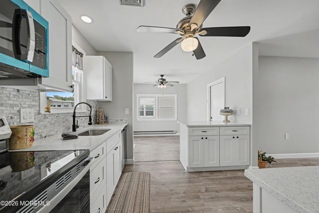 20 Hummingbird Lane 73, Whiting, NJ 08759