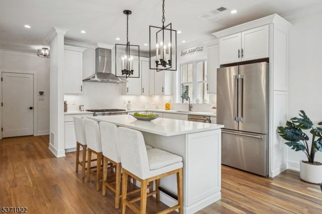 90 Ashwood Ave, Summit City, NJ 07901