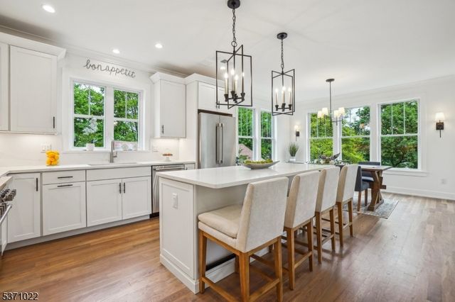 90 Ashwood Ave, Summit City, NJ 07901