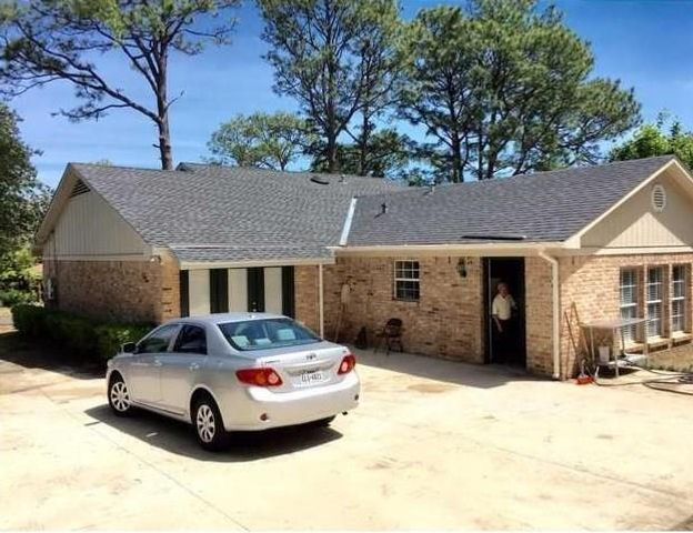 6225 Parkwood Drive W, Mobile, AL 36608