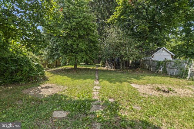 39 MAPLE AVE, Trenton, NJ 08618