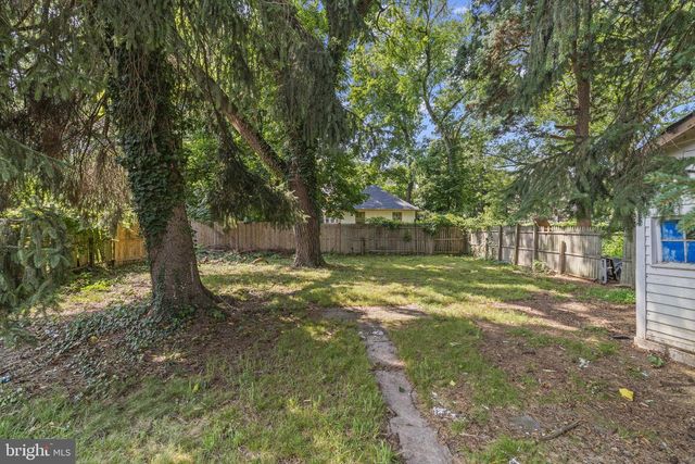 39 MAPLE AVE, Trenton, NJ 08618