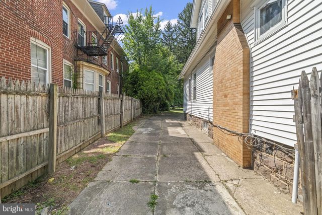 39 MAPLE AVE, Trenton, NJ 08618