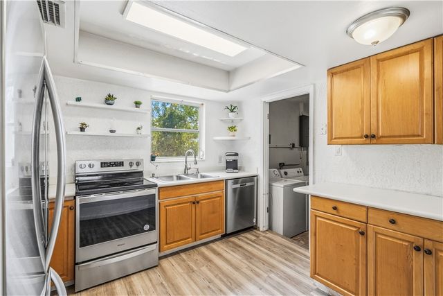 250 20th Avenue SW, Vero Beach, FL 32962