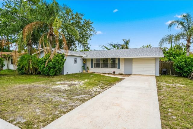 250 20th Avenue SW, Vero Beach, FL 32962