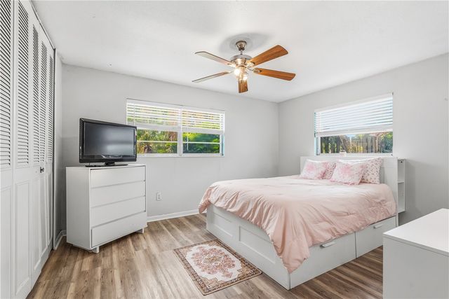 250 20th Avenue SW, Vero Beach, FL 32962